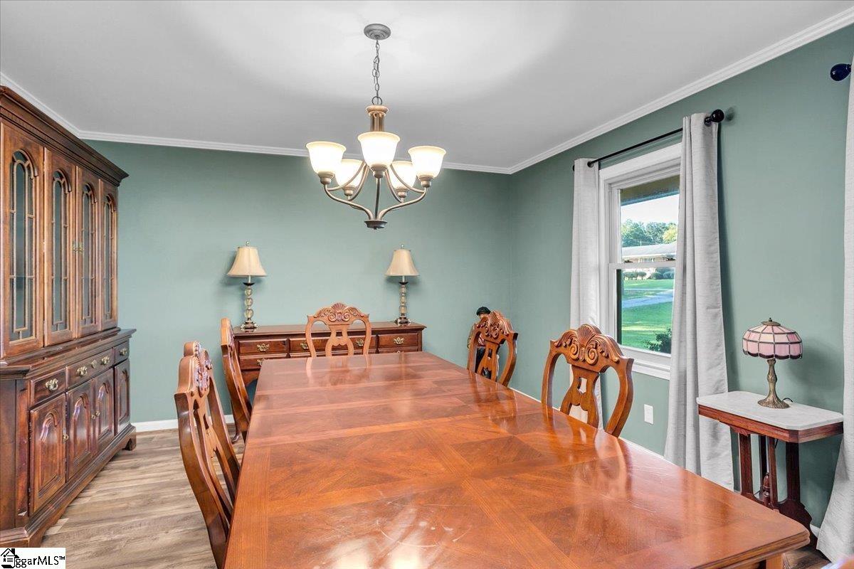 303 Woodbluff Road Laurens, SC 29360 - Photo 6 of 27 Gallery Image 6