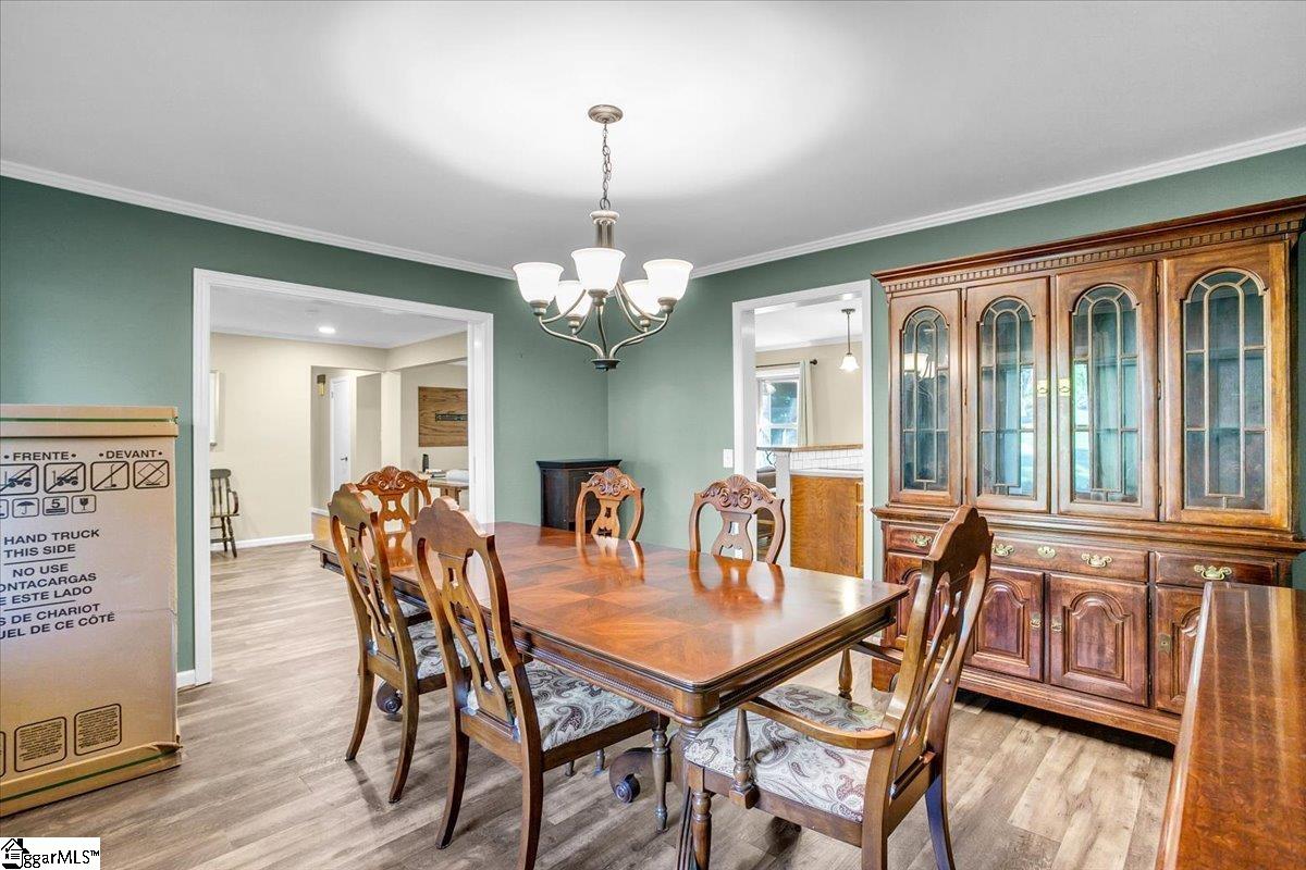 303 Woodbluff Road Laurens, SC 29360 - Photo 7 of 27 Gallery Image 7