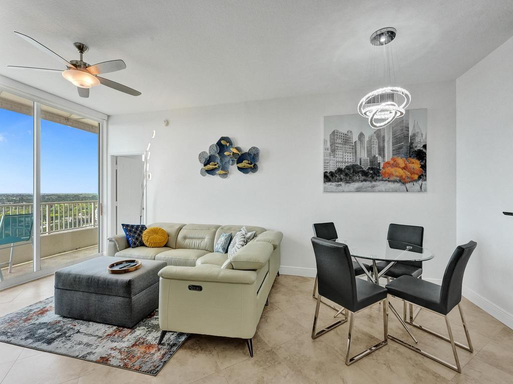 625 Casa Loma Boulevard, Unit PH06 Boynton Beach, FL 33435 - Photo 11 of 45 RJP02360