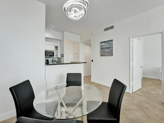 $5,500 | 625 Casa Loma Boulevard, Unit PH06, Boynton Beach, FL 33435