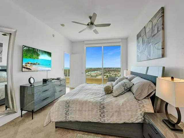 $5,500 | 625 Casa Loma Boulevard, Unit PH06, Boynton Beach, FL 33435