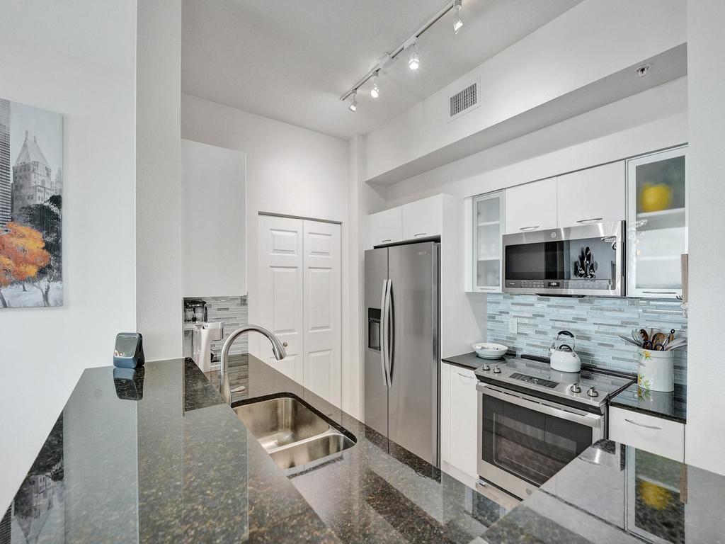 625 Casa Loma Boulevard, Unit PH06 Boynton Beach, FL 33435 - Photo 5 of 45 RJP02351