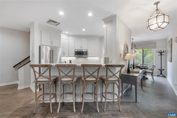 $580,000 | 23 Trillium Cl, Roseland, VA 22967