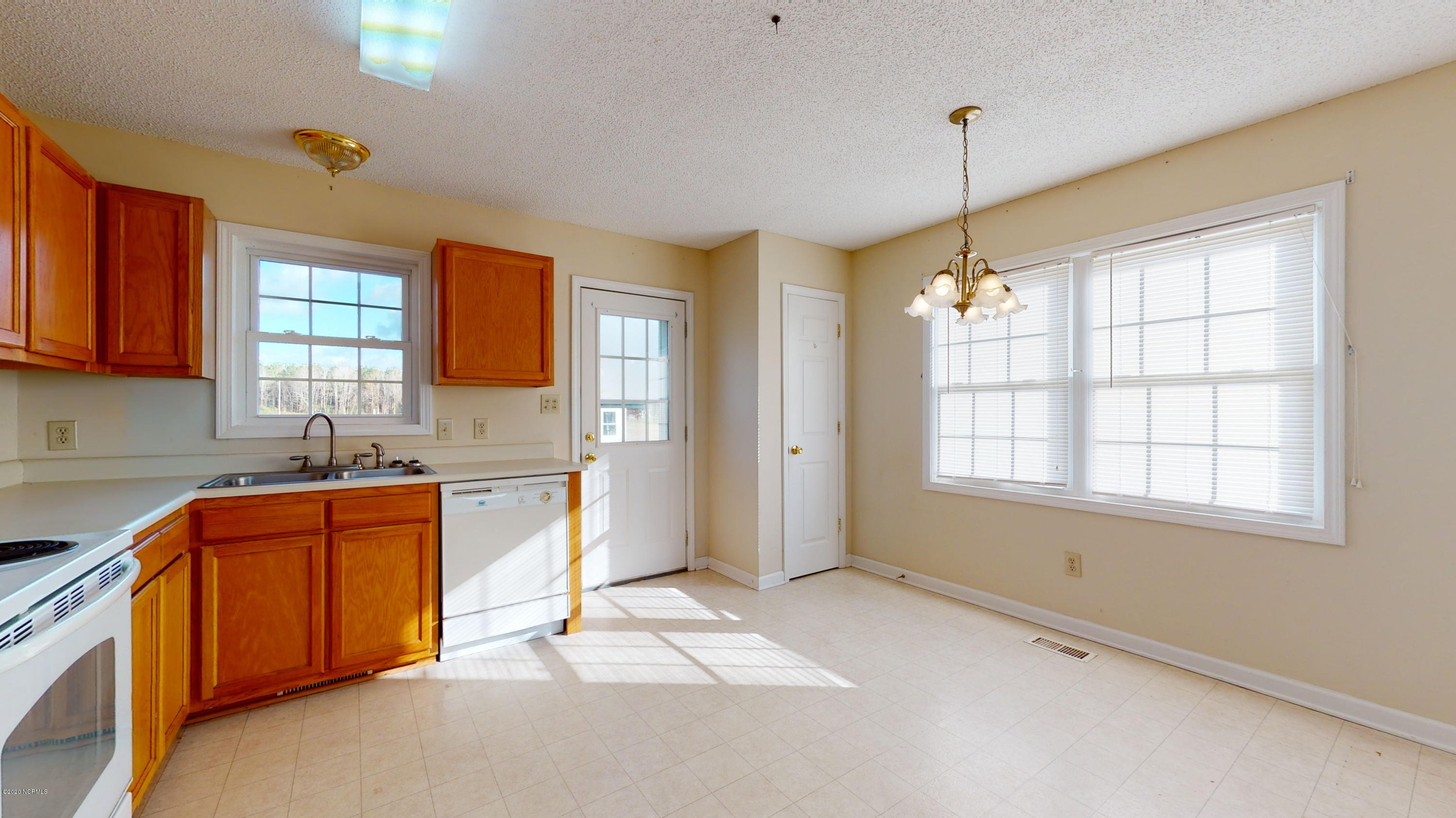 101 Pat Stocks Road Hookerton, NC 28538 - Photo 17 of 31 17