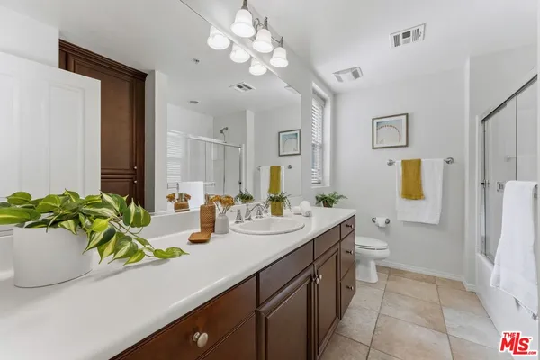 $1,260,000 | 6020 South Seabluff Drive, Unit 127, Playa Vista, CA 90094