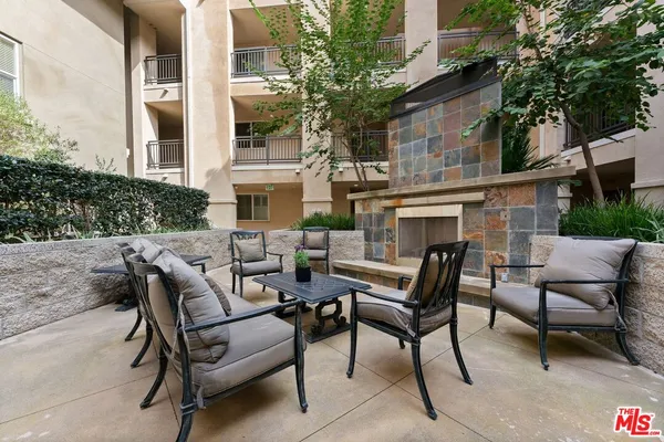 $1,260,000 | 6020 South Seabluff Drive, Unit 127, Playa Vista, CA 90094