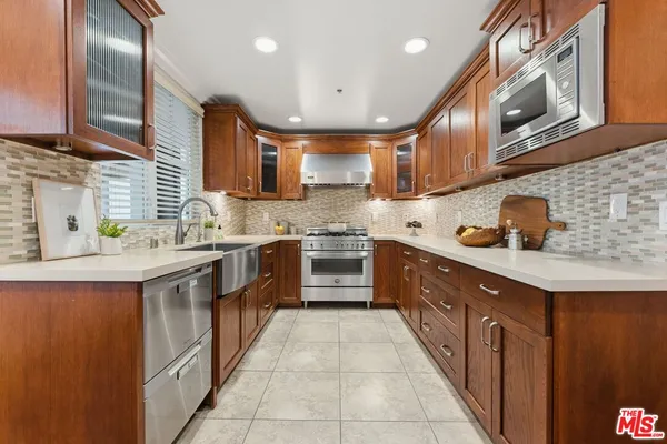 $1,260,000 | 6020 South Seabluff Drive, Unit 127, Playa Vista, CA 90094