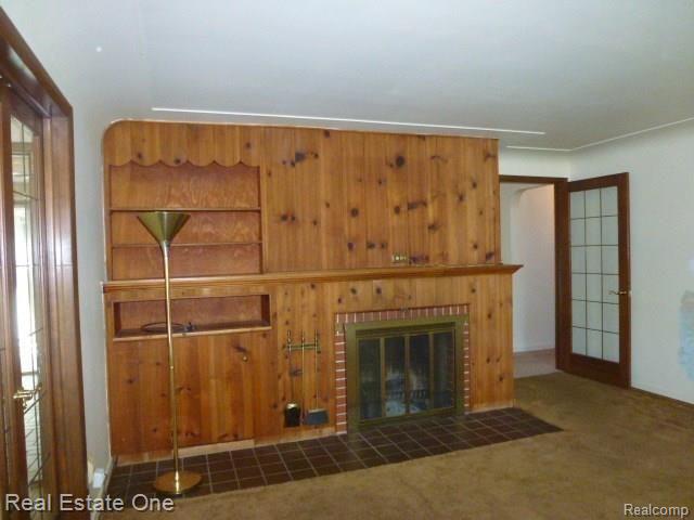 1301 North Livernois Road Rochester, MI 48306 - Photo 14 of 40 Living Room/Great Room