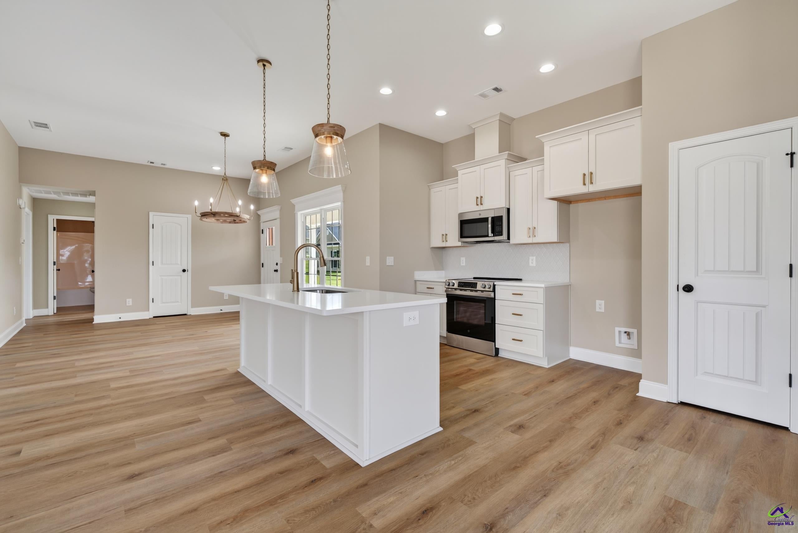 1502 Quail Ridge Lane Perry, GA 31069 - Photo 13 of 44 Gallery Image 13