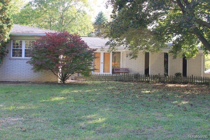 3666 Textile Road Ypsilanti, MI 48197 - Photo 1 of 15 Front of house.JPG