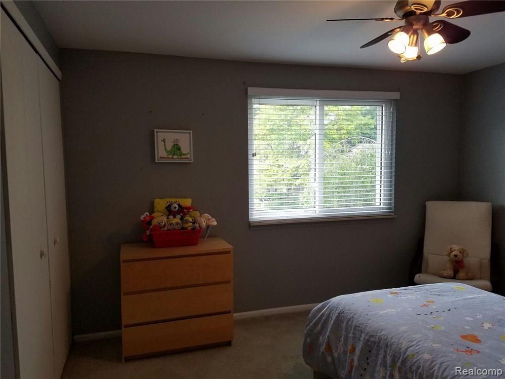 2833 Sandhurst Rochester Hills, MI 48307 - Photo 38 of 61
