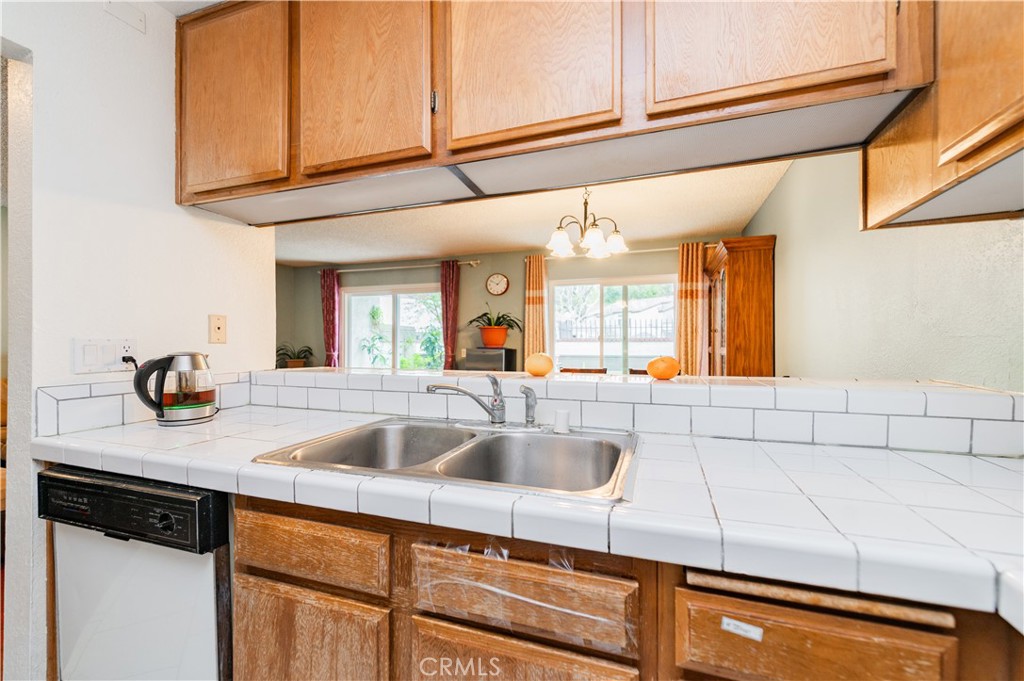 7 Town And Country Road Pomona, CA 91766 - Photo 13 of 29