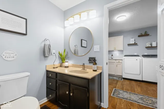 $595,000 | 32 Raesta Drive, Mooresville, IN 46158