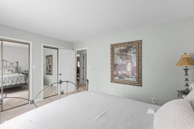 $595,000 | 32 Raesta Drive, Mooresville, IN 46158