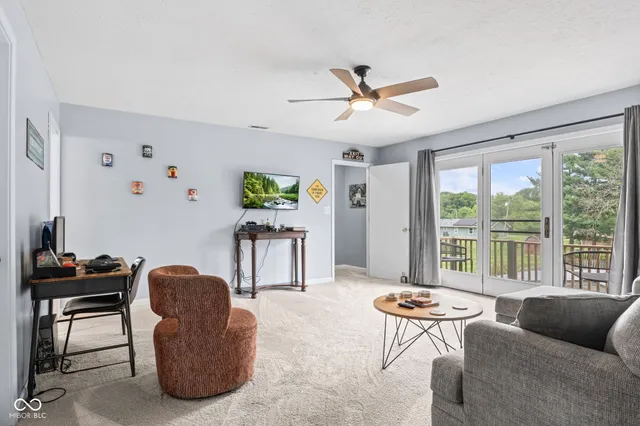 $595,000 | 32 Raesta Drive, Mooresville, IN 46158