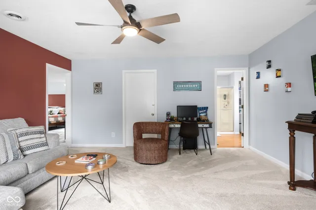 $595,000 | 32 Raesta Drive, Mooresville, IN 46158