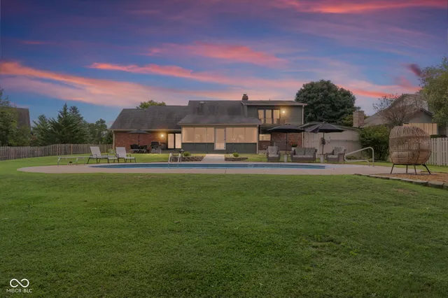 $595,000 | 32 Raesta Drive, Mooresville, IN 46158