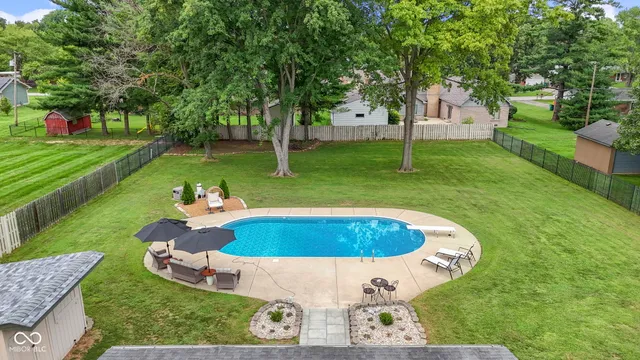 $595,000 | 32 Raesta Drive, Mooresville, IN 46158