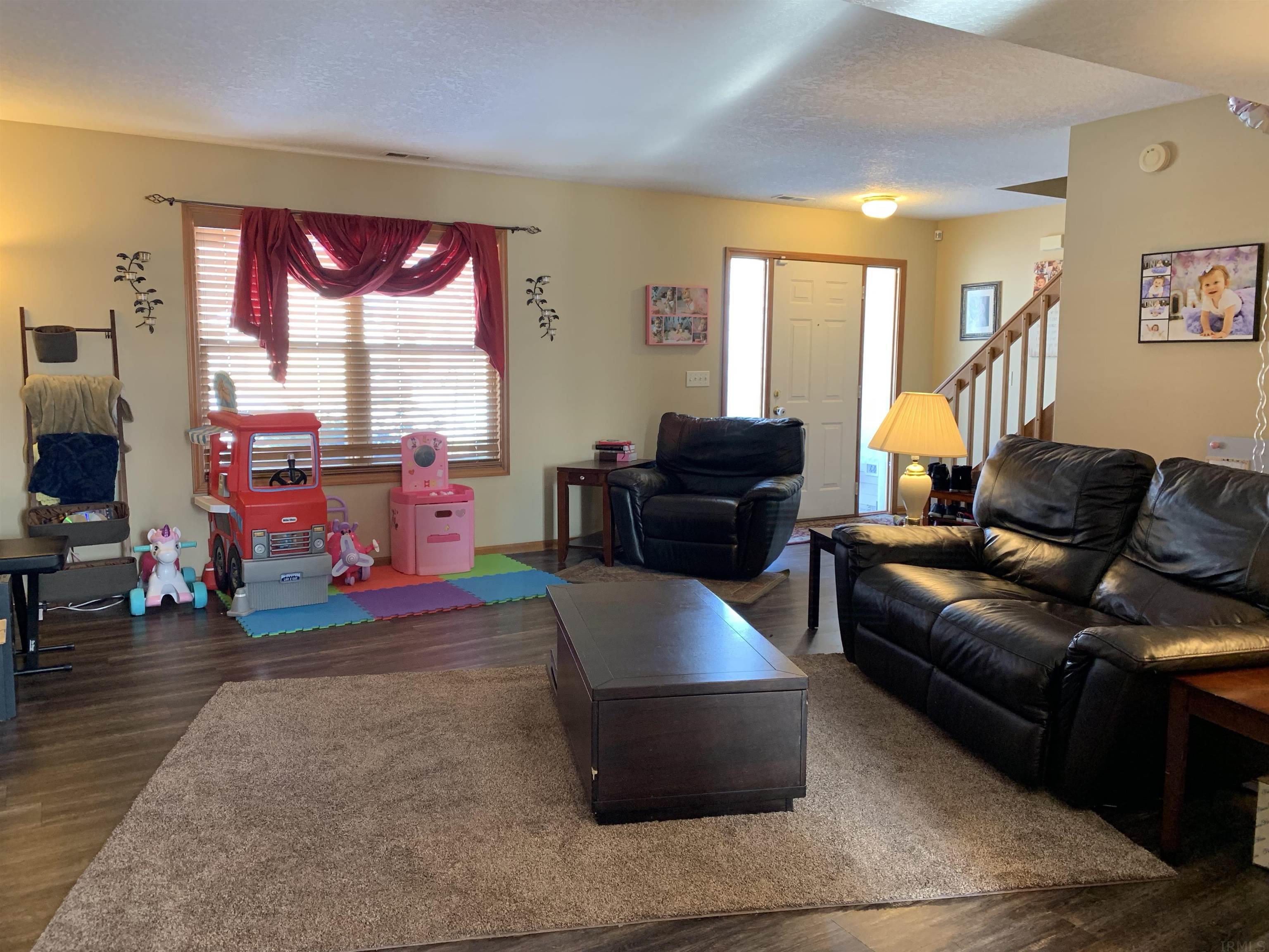 328 Rampart Drive Fort Wayne, IN 46845 - Photo 3 of 14 Gallery Image 3