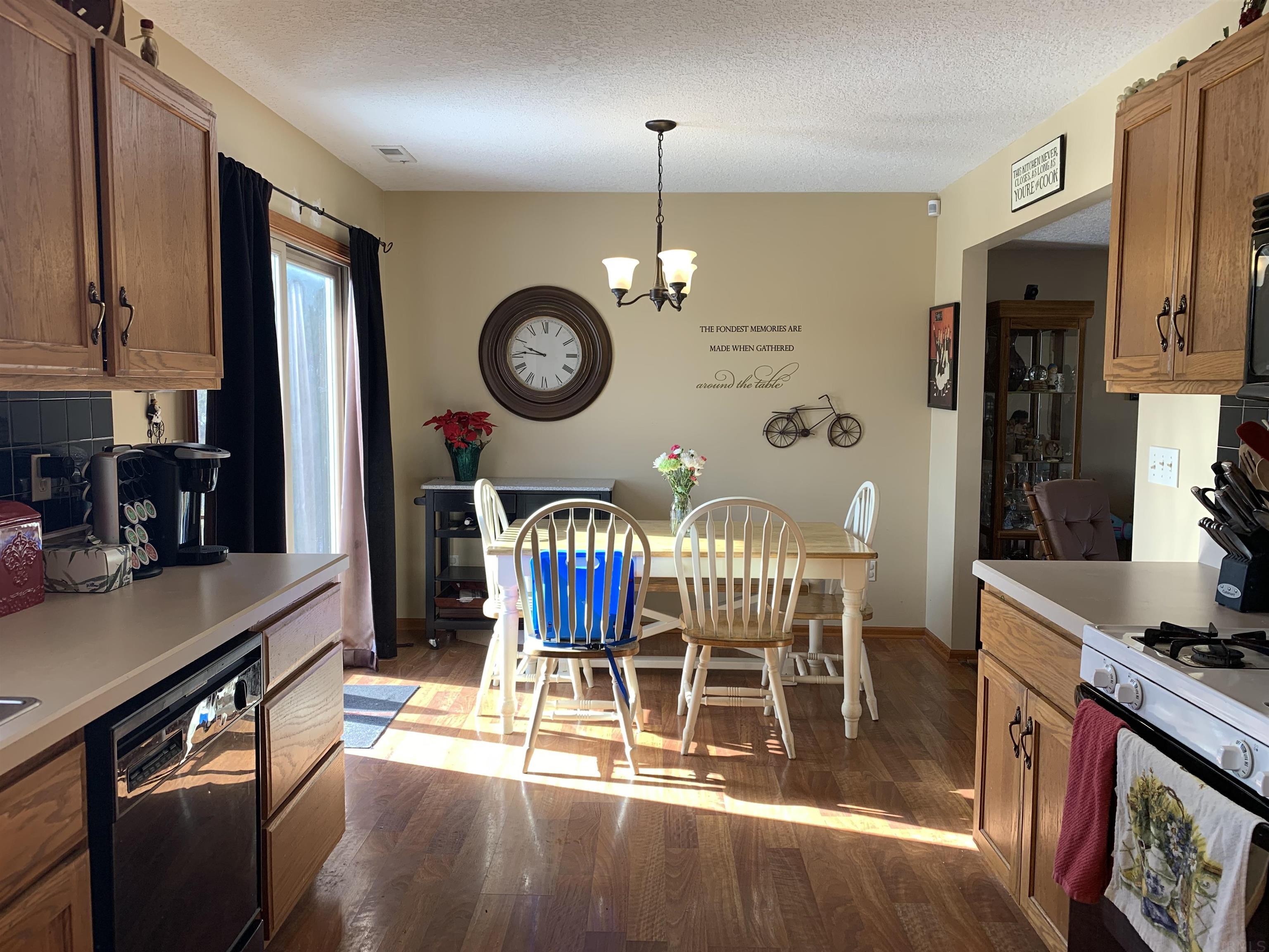 328 Rampart Drive Fort Wayne, IN 46845 - Photo 6 of 14 Gallery Image 6