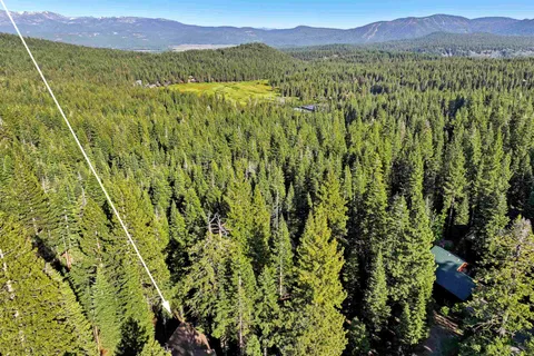$865,000 | 11933 Chamonix Road, Truckee, CA 96161