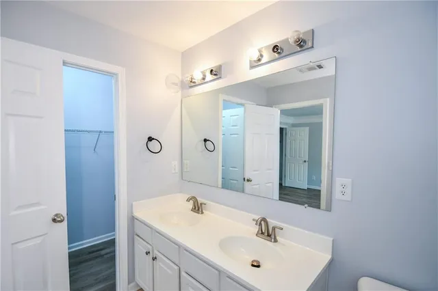 $2,200 | 2201 Landing Walk Drive, Duluth, GA 30097