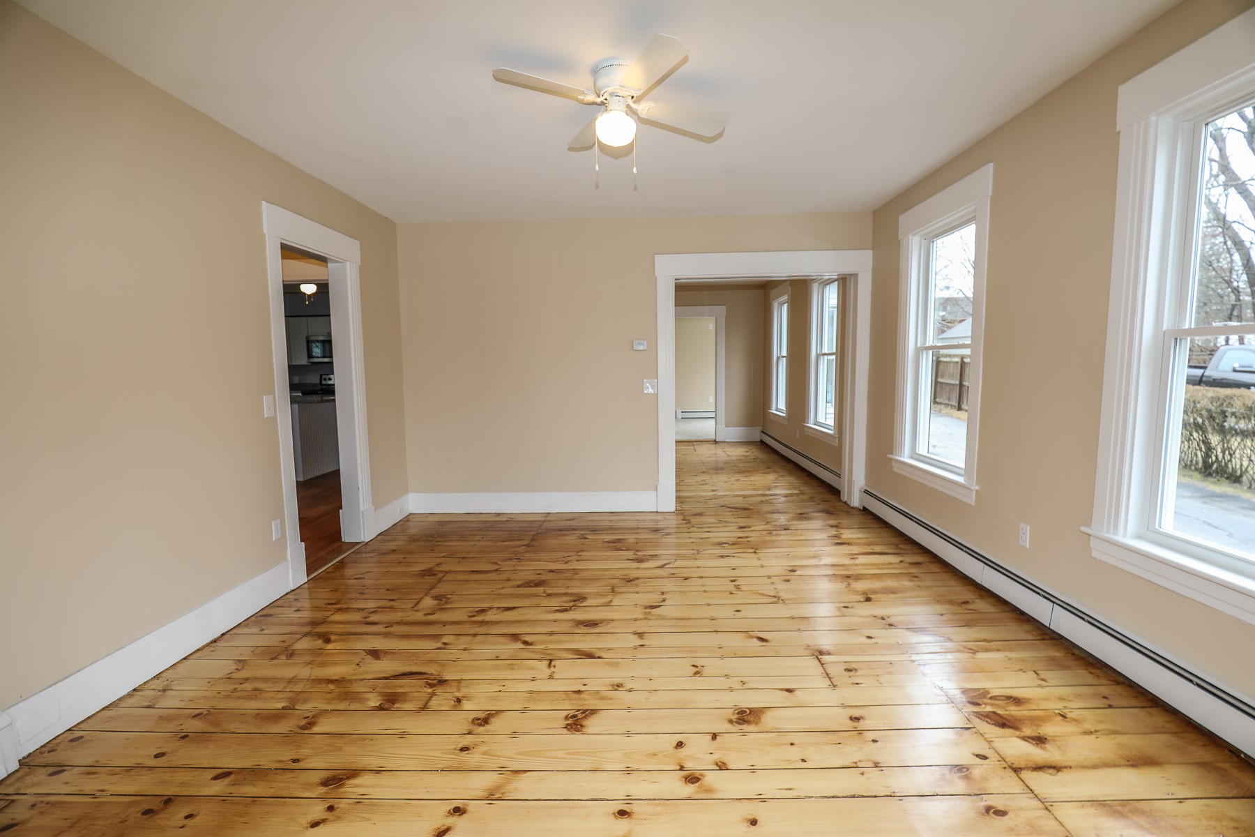 155 Mammoth Road Manchester, NH 03109 - Photo 11 of 40 Gallery Image 11