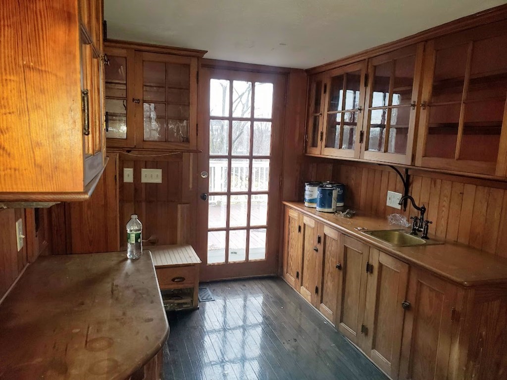 91 Nichols Road Cohasset, MA 02025 - Photo 9 of 42 Gallery Image 9
