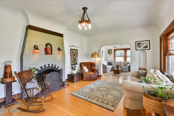 $1,435,000 | 922 West Willetta Street, Phoenix, AZ 85007