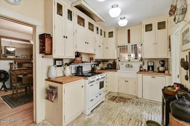 $1,400,000 | 922 West Willetta Street, Phoenix, AZ 85007