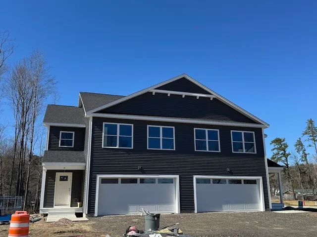 $595,000 | 11 Tessa Court, Unit 11, Essex Junction, VT 05452