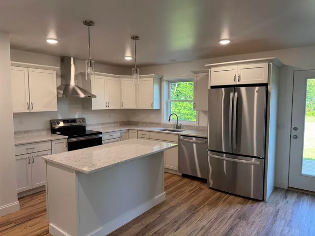 $595,000 | 11 Tessa Court, Unit 11, Essex Junction, VT 05452