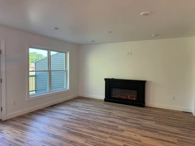 $595,000 | 11 Tessa Court, Unit 11, Essex Junction, VT 05452