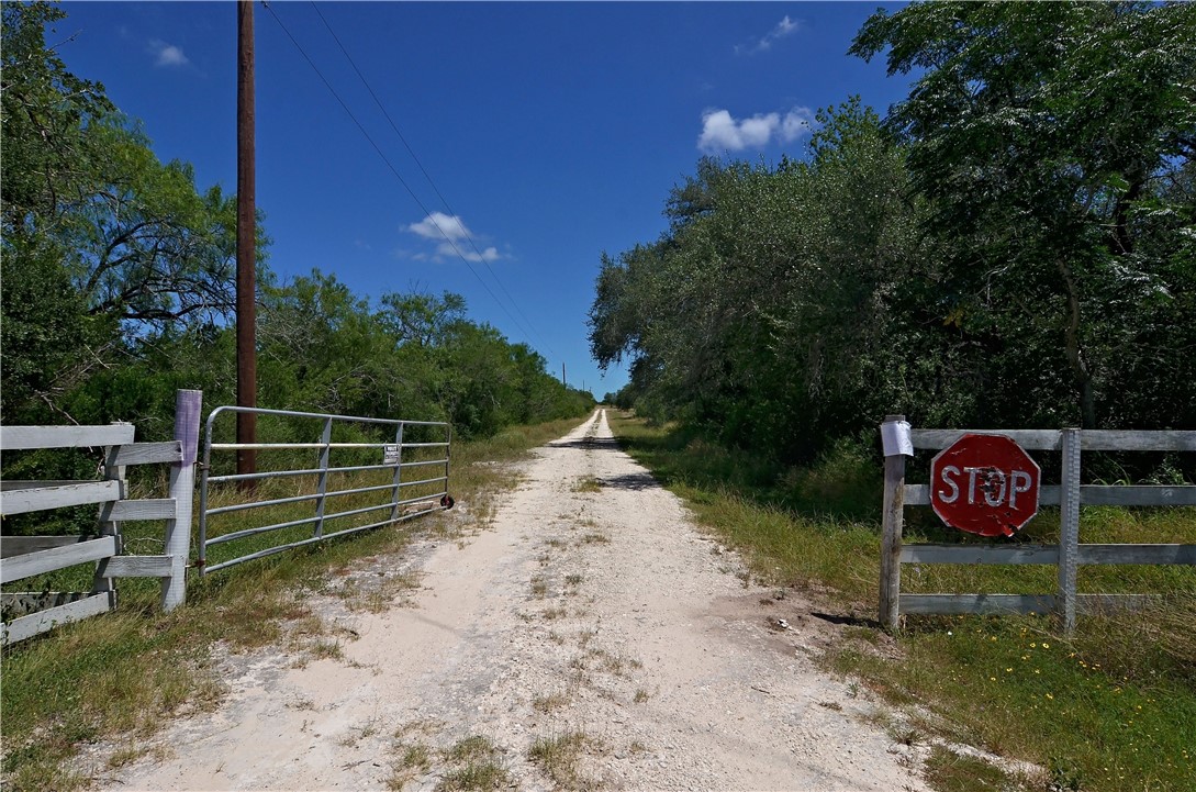 1641 Charco Road Beeville, TX 78102 - Photo 3 of 27