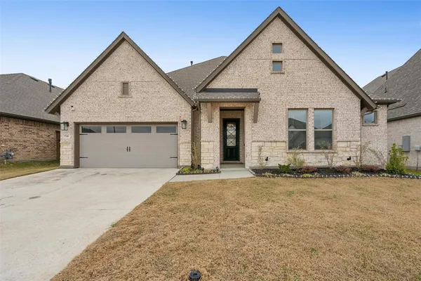 $3,800 | 7749 Pondview Lane, Fort Worth, TX 76123