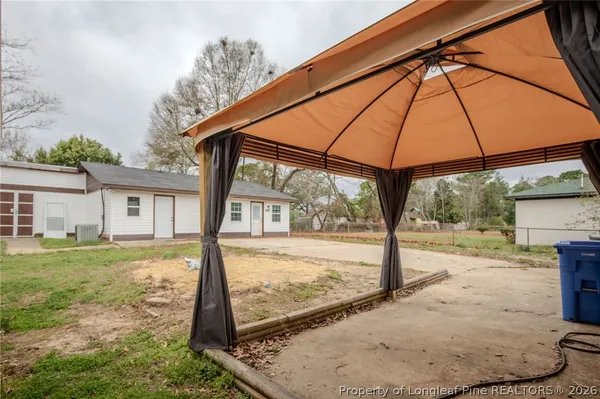 $2,400 | 1828 Stockton Drive, Fayetteville, NC 28304