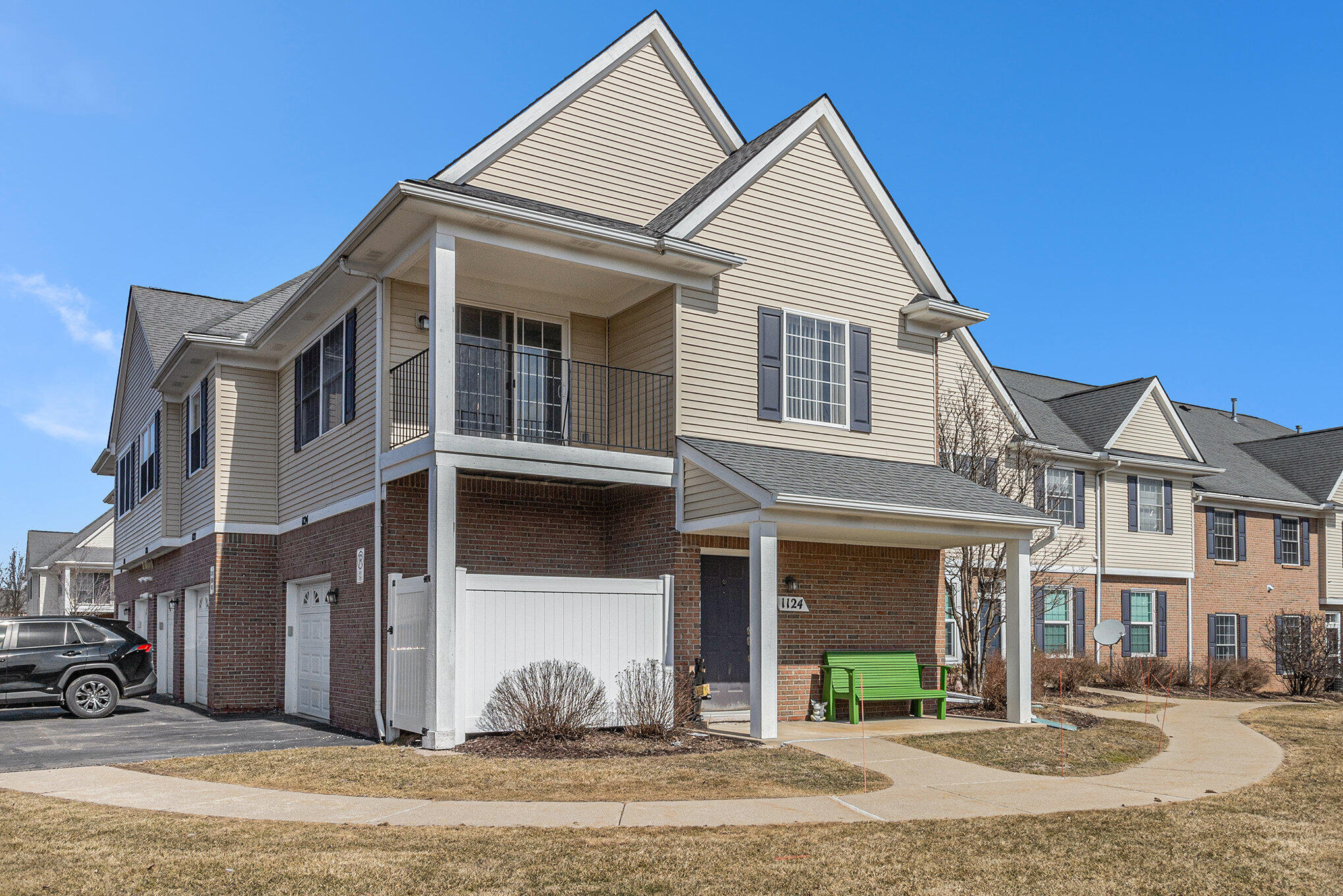 1124 Rial Lake Drive Howell, MI 48843 - Photo 2 of 34 003_img_7174_745