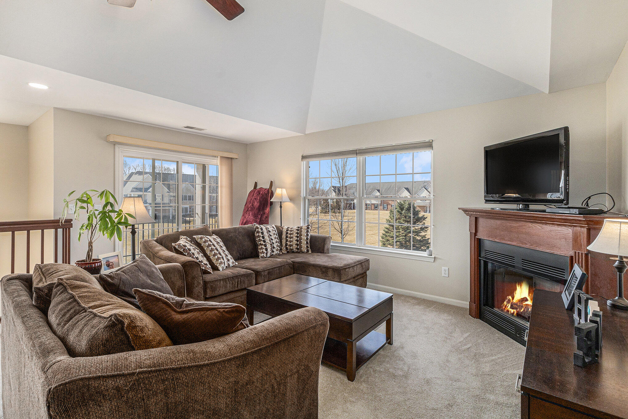 1124 Rial Lake Drive Howell, MI 48843 - Photo 8 of 34 007_img_7159_203