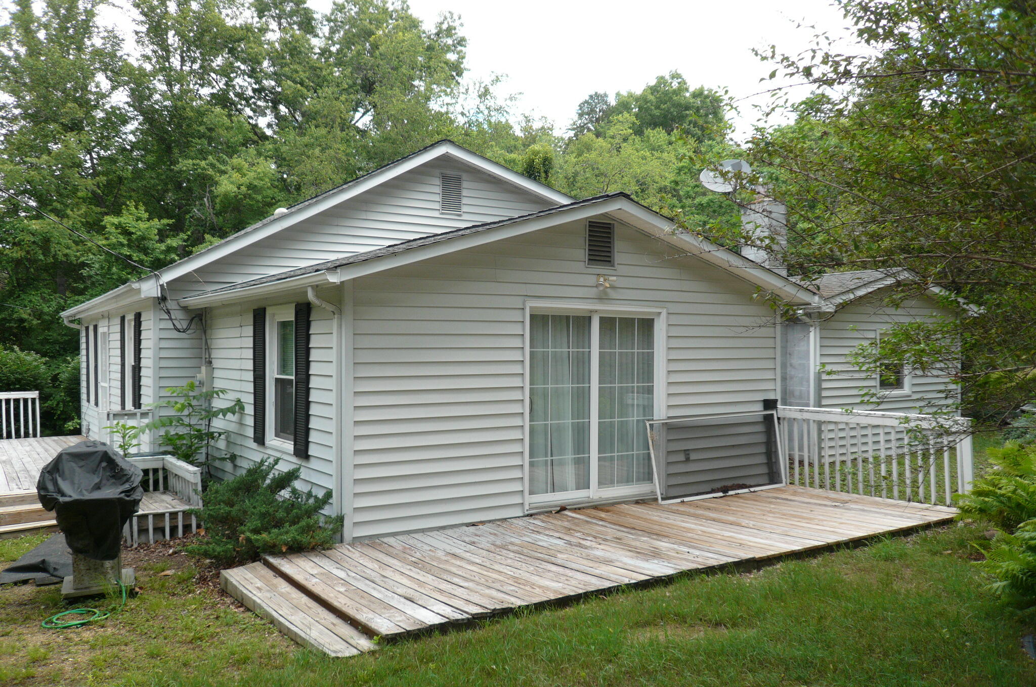 7330 Cove Hollow Road Elliston, VA 24087 - Photo 3 of 13 P1000716