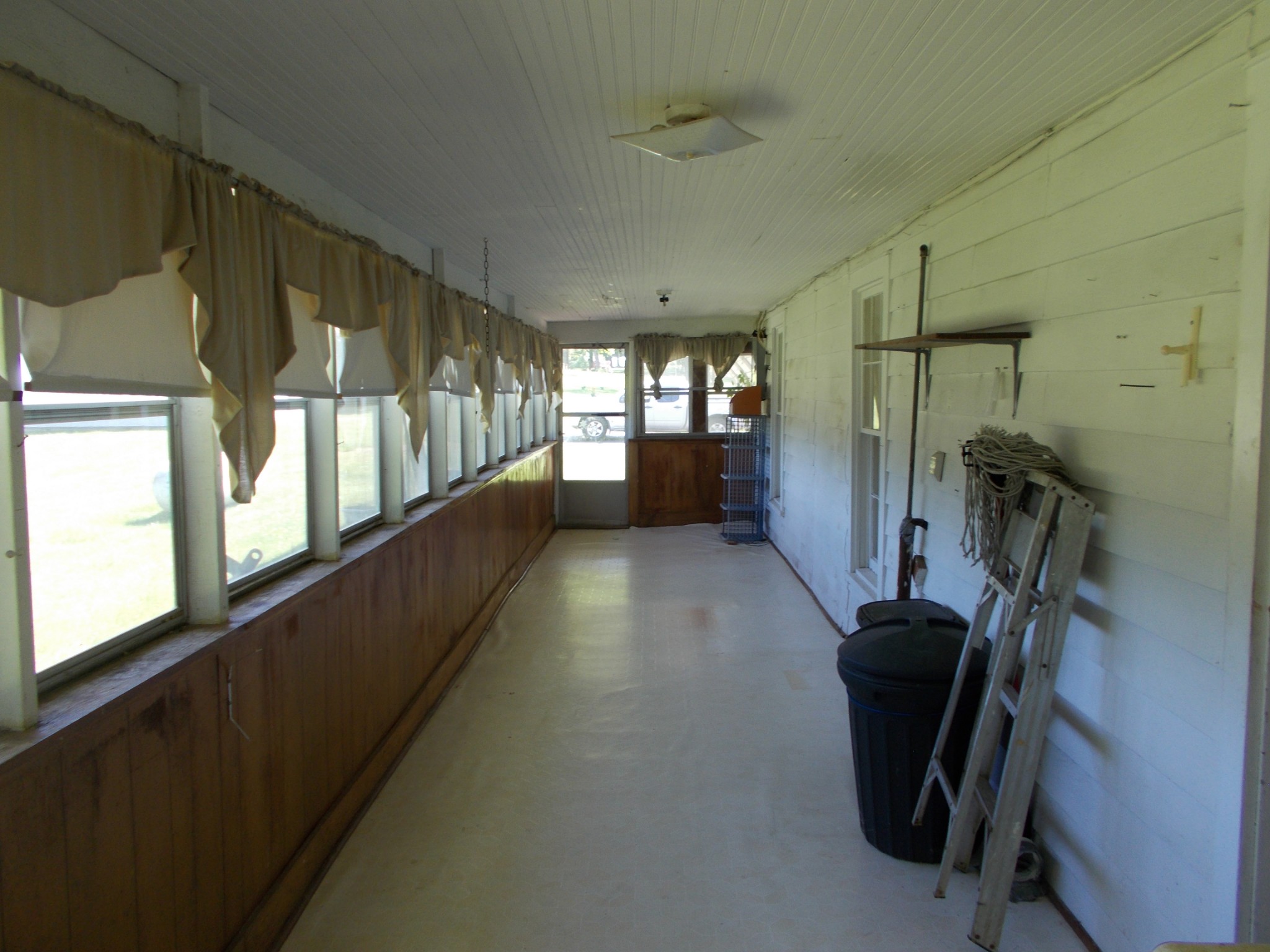 2846 Lockertsville Road Ashland City, TN 37015 - Photo 22 of 37 a view of a hallway with furniture and a window