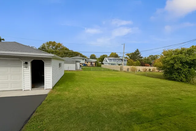 $478,000 | 7822 West 99th Place, Palos Hills, IL 60465