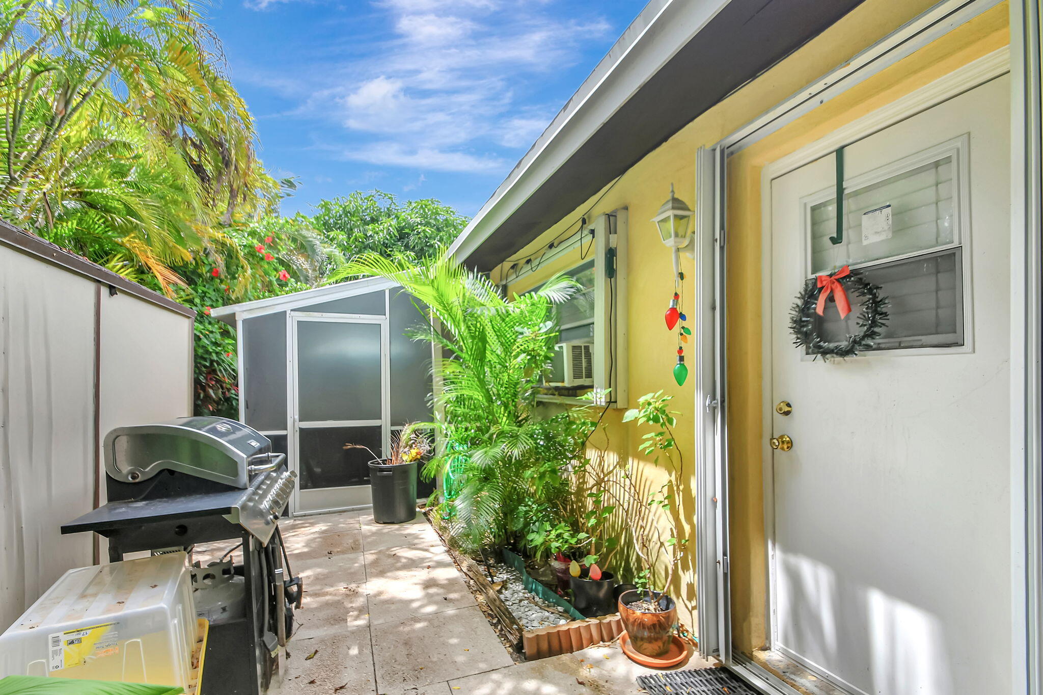 1853 Service Road North Palm Beach, FL 33408 - Photo 19 of 113 19-web-or-mls-DSC_7599