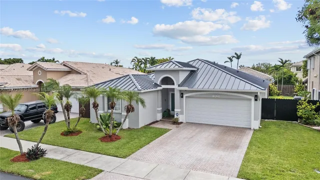 $4,000 | 13925 Southwest 155th Court, Unit 13925, Miami, FL 33196