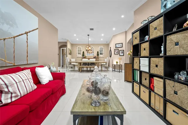 $4,000 | 13925 Southwest 155th Court, Unit 13925, Miami, FL 33196