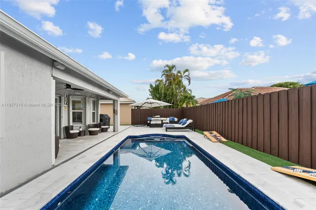 $4,000 | 13925 Southwest 155th Court, Unit 13925, Miami, FL 33196