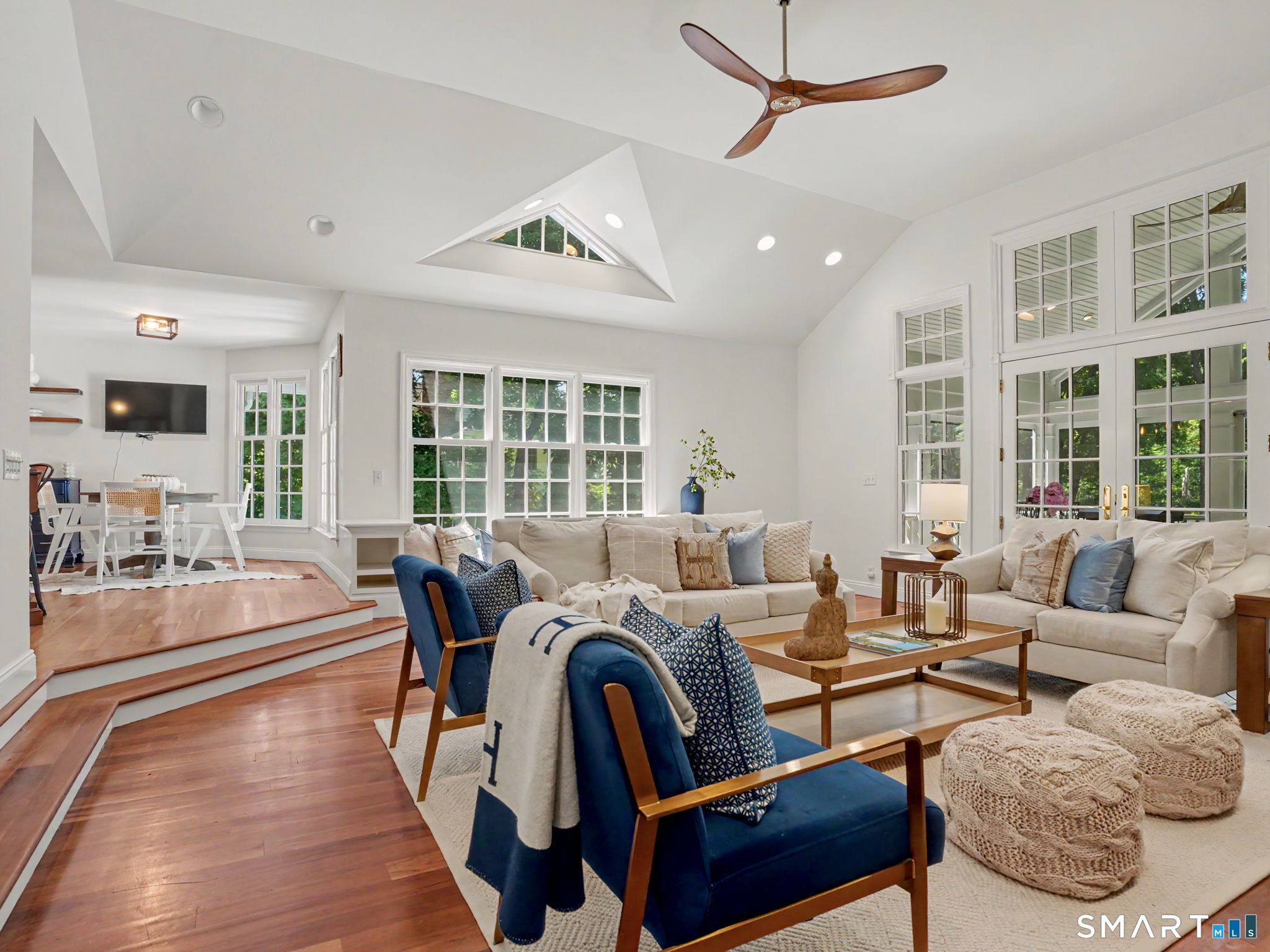 917 Silvermine Road New Canaan, CT 06840 - Photo 4 of 29