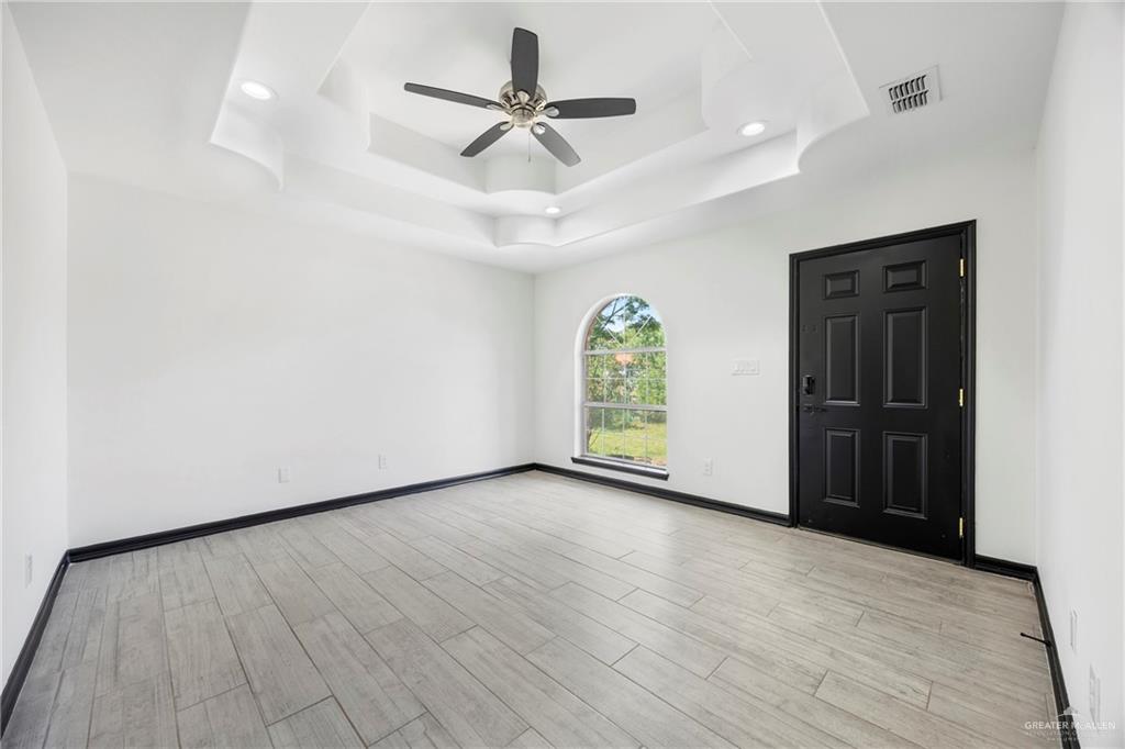 7408 South Lisa Drive Pharr, TX 78577 - Photo 3 of 16