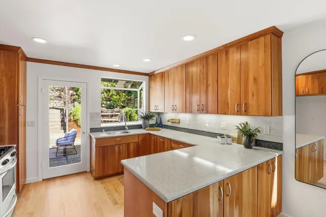 $2,050,000 | 574 Wellington Drive, San Carlos, CA 94070