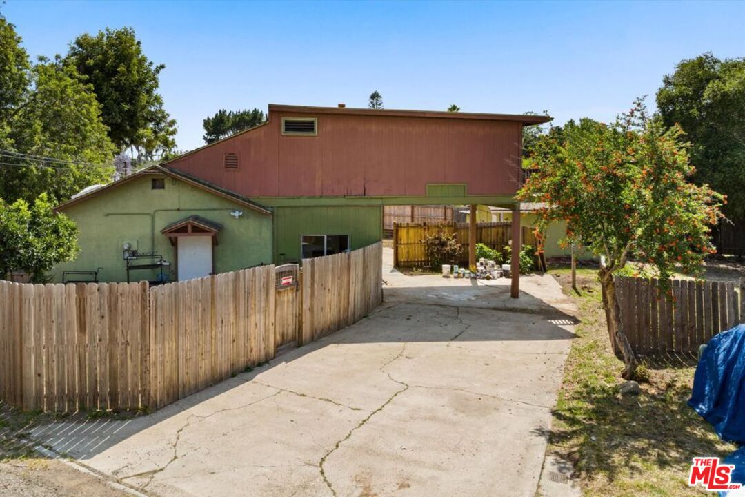 3950 Foothill Road Santa Barbara, CA 93110 - Photo 2 of 22 Gallery Image 2