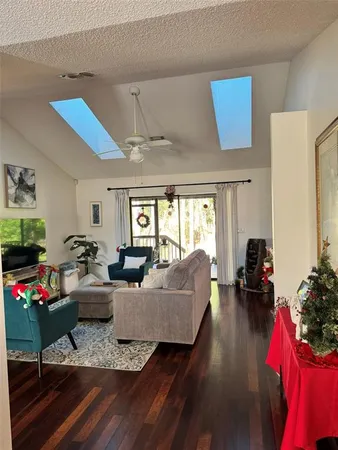 $3,295 | 4487 Trails Drive, Sarasota, FL 34232